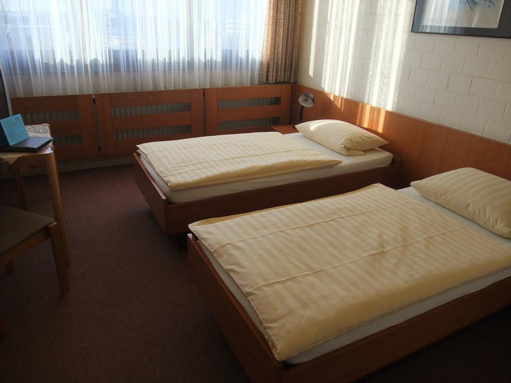 Rtb-Hotel - Sportschule Bergisch Gladbach Oda fotoğraf