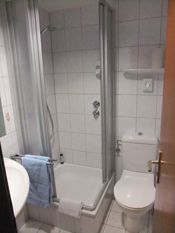 Rtb-Hotel - Sportschule Bergisch Gladbach Oda fotoğraf