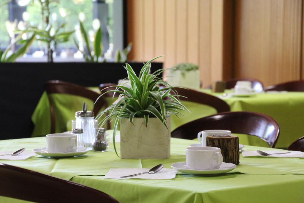Rtb-Hotel - Sportschule Bergisch Gladbach Dış mekan fotoğraf