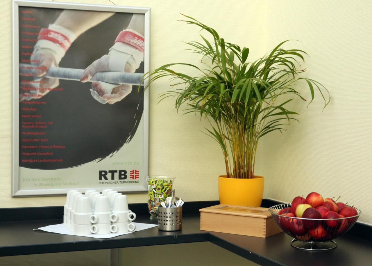 Rtb-Hotel - Sportschule Bergisch Gladbach Dış mekan fotoğraf